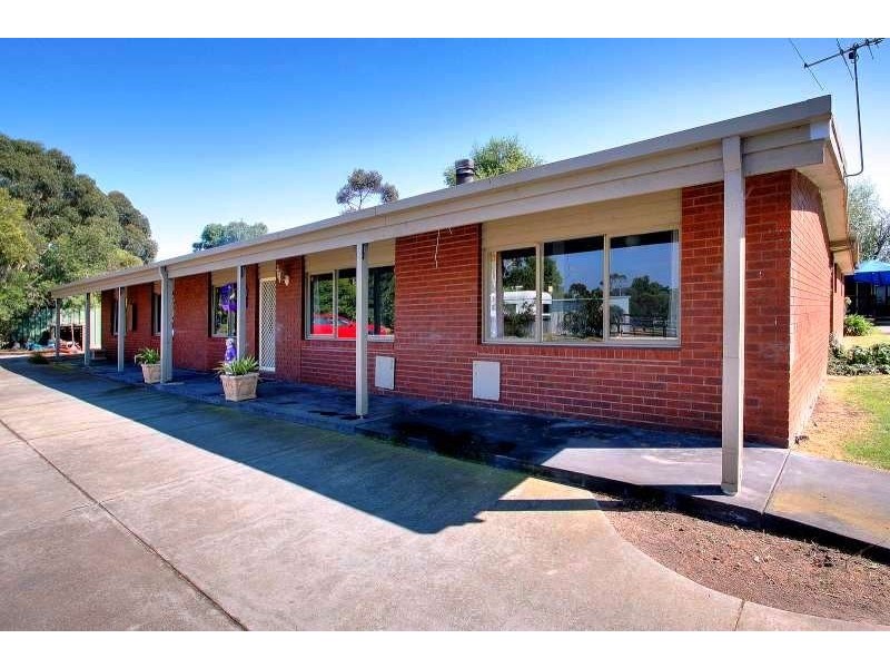 215 Roberts Road, Mornington VIC 3931