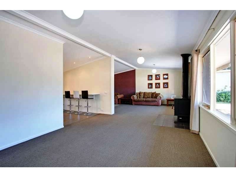 215 Roberts Road, Mornington VIC 3931