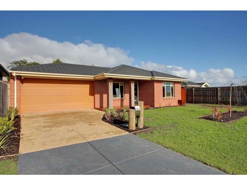 71 St Mitchell Circuit, Mornington VIC 3931