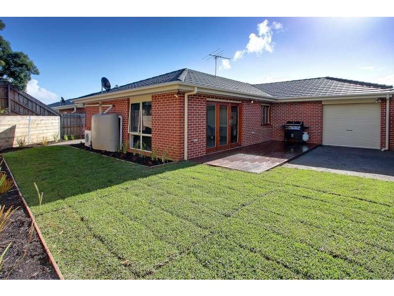 71 St Mitchell Circuit, Mornington VIC 3931