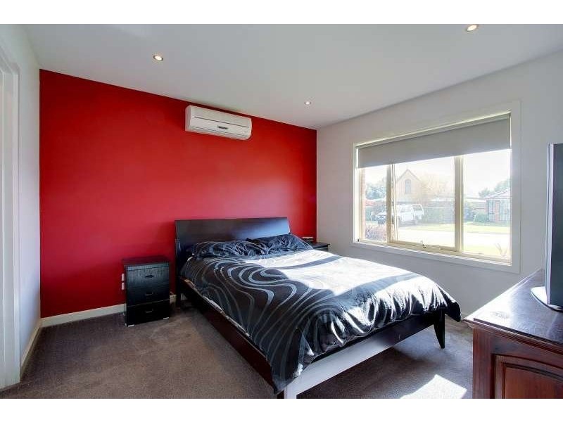 71 St Mitchell Circuit, Mornington VIC 3931