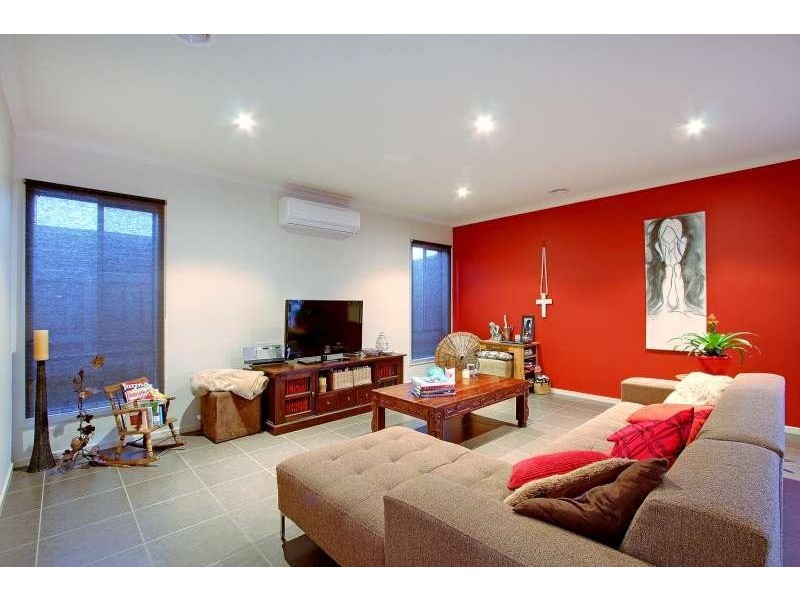 26 Trafalgar Square, Mount Martha VIC 3934