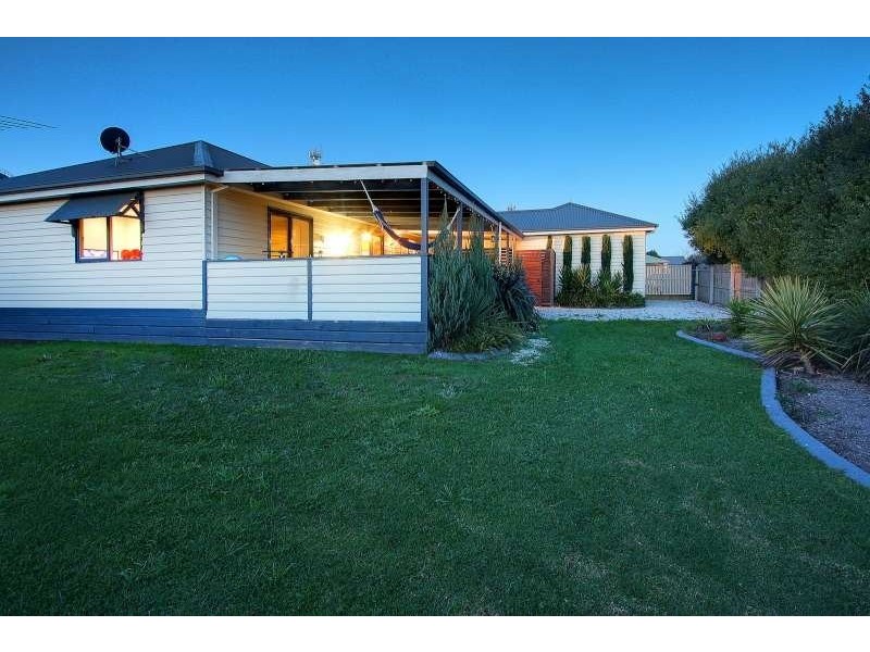 11 Arleon Court, Somerville VIC 3912