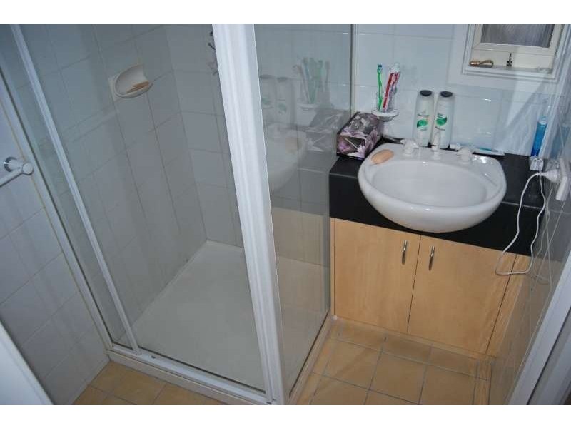 2/5 Gleneagles Avenue, Mornington VIC 3931