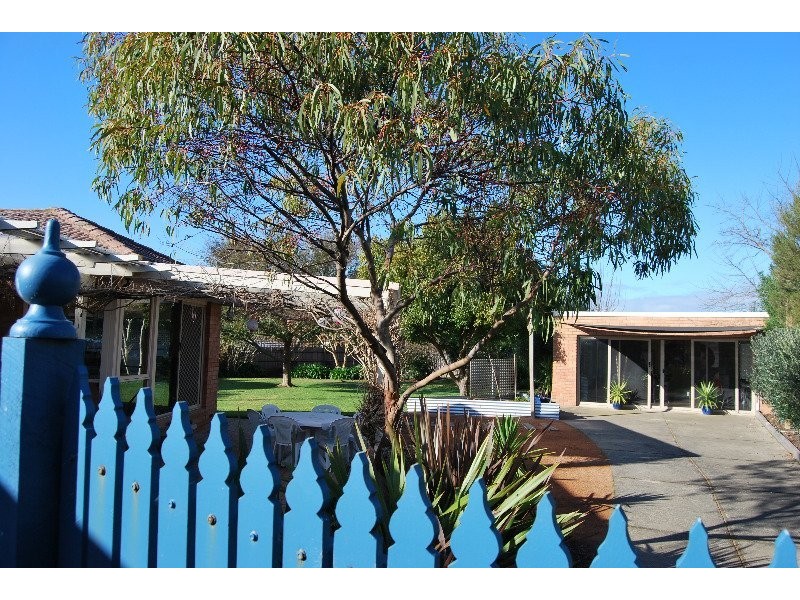 7 Jamboree Close, Mornington VIC 3931