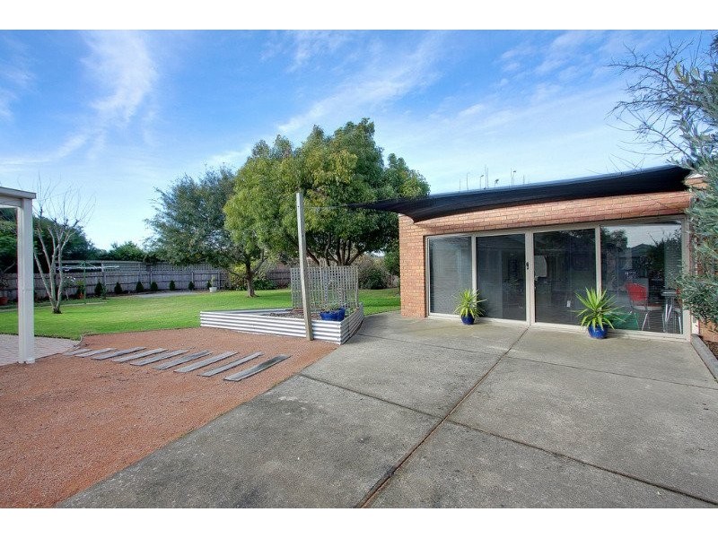 7 Jamboree Close, Mornington VIC 3931