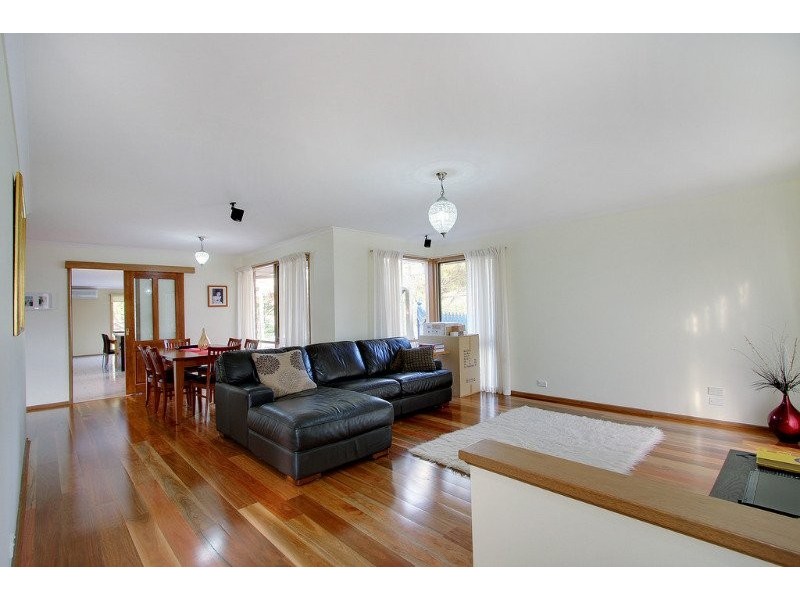 7 Jamboree Close, Mornington VIC 3931