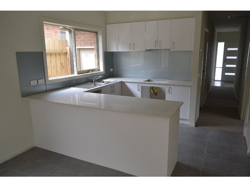 2/90 Harrap Road, Mount Martha VIC 3934