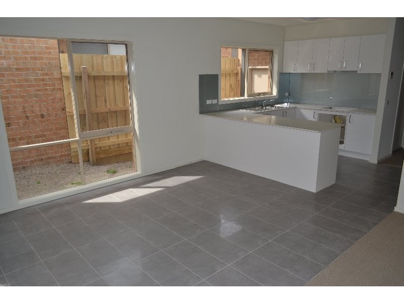 2/90 Harrap Road, Mount Martha VIC 3934