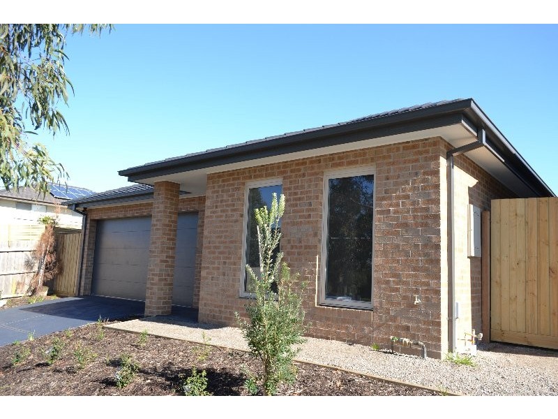 16 Hutson Way, Mount Martha VIC 3934