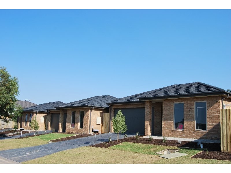 18 Hutson Way, Mount Martha VIC 3934