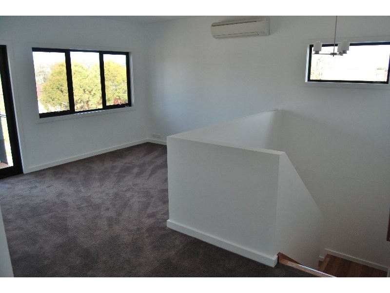 16 Iluka Street, Mornington VIC 3931