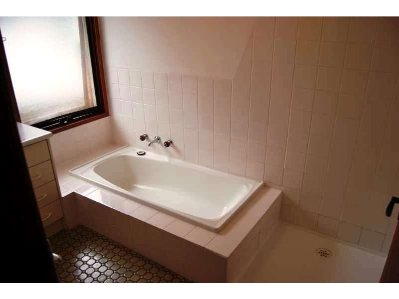 18 Mitchell Street, Mornington VIC 3931