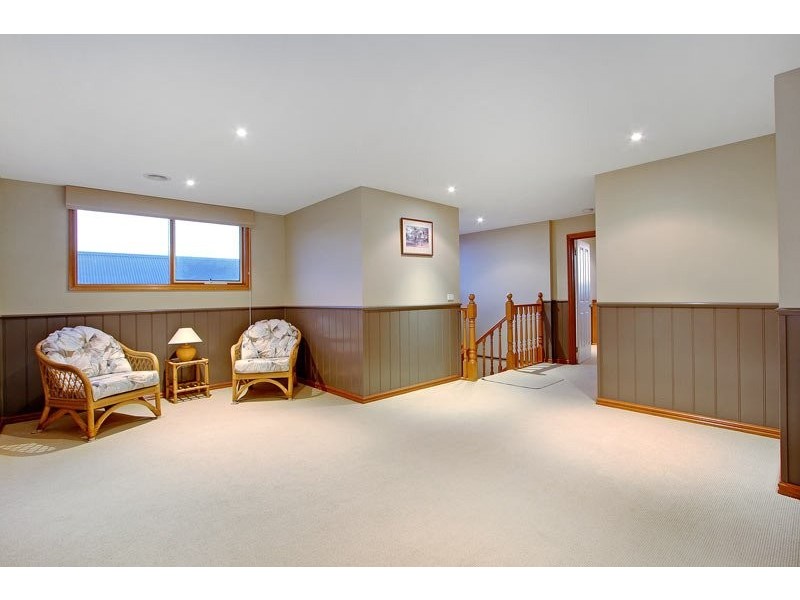 8 Ella Bella Way, Mornington VIC 3931