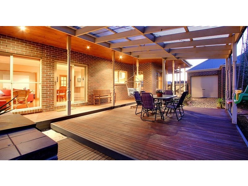 8 Ella Bella Way, Mornington VIC 3931