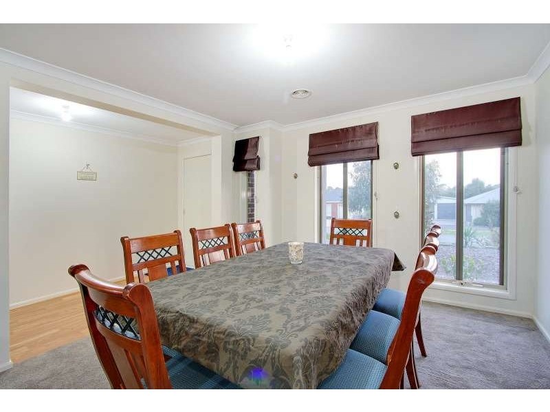 6 Eden Park Drive, Mornington VIC 3931