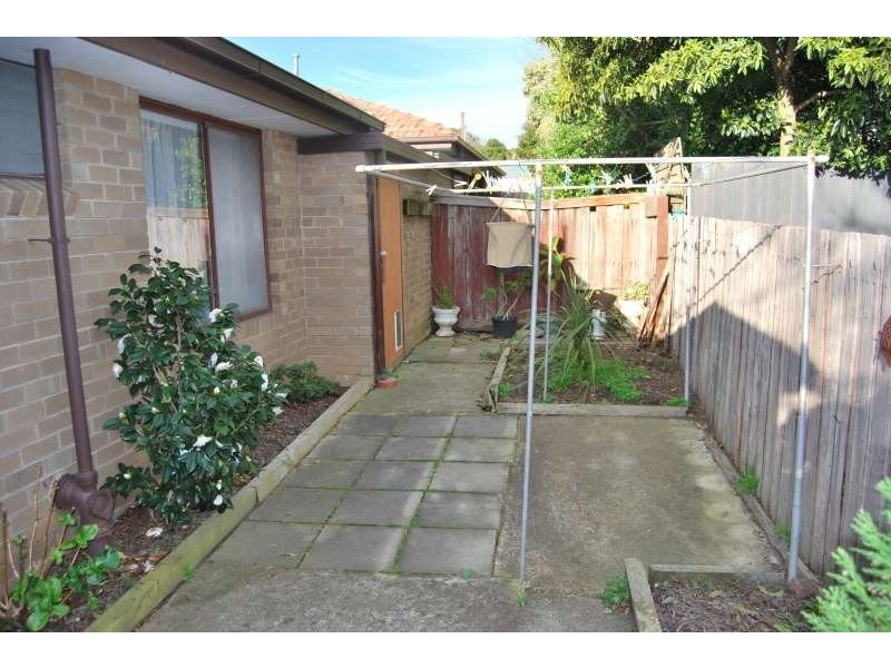 1/2 Hunter Street, Mornington VIC 3931