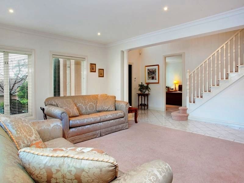 12 Grange Rd, Mornington VIC 3931