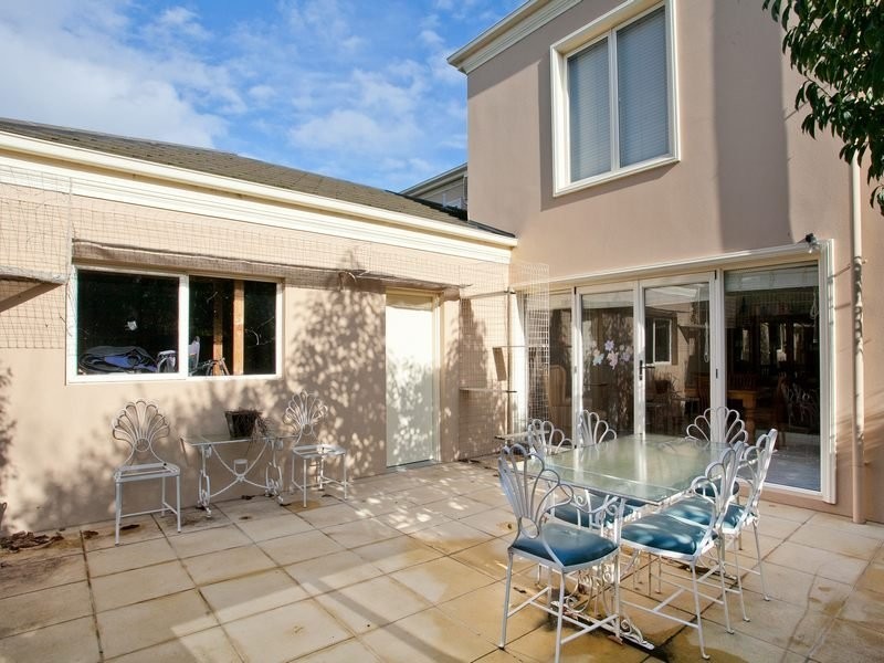 12 Grange Rd, Mornington VIC 3931