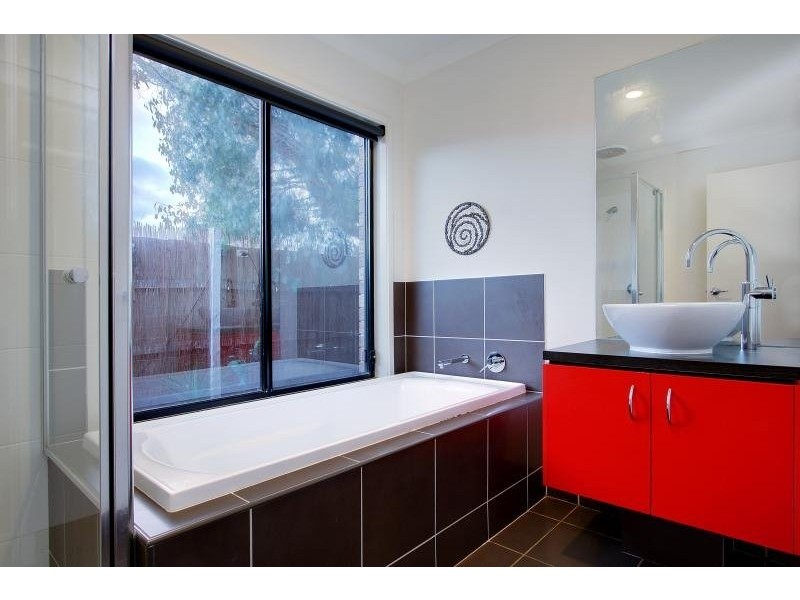 21 Emarald Close, Mornington VIC 3931