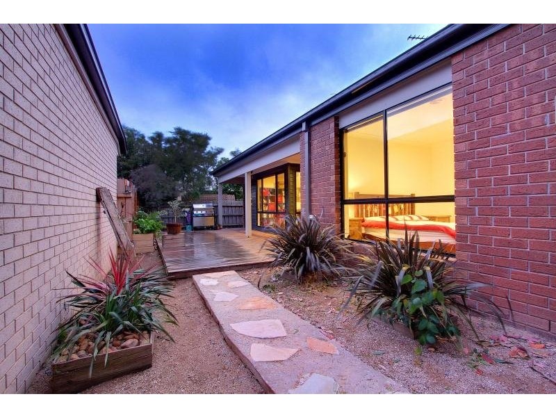 21 Emarald Close, Mornington VIC 3931