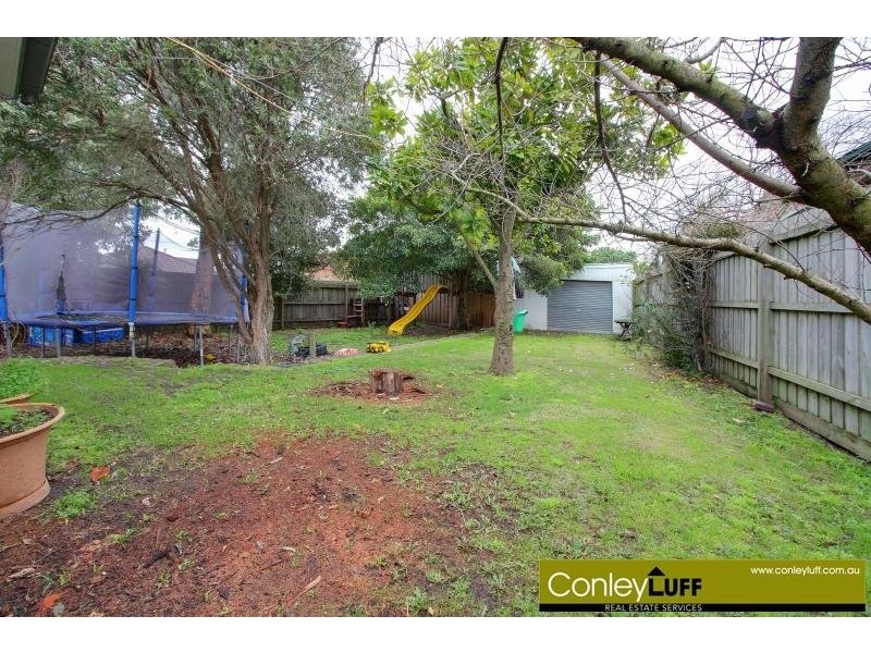 1 Van Ness Ave, Mornington VIC 3931