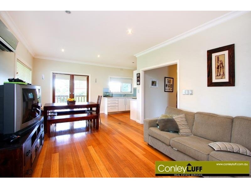 1 Van Ness Ave, Mornington VIC 3931