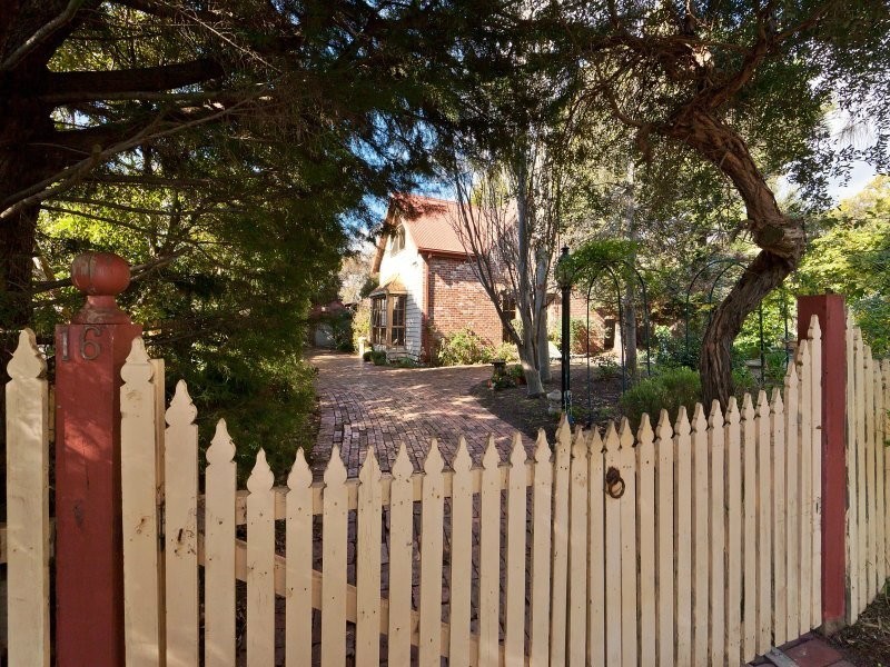 16 Prince Street, Mornington VIC 3931