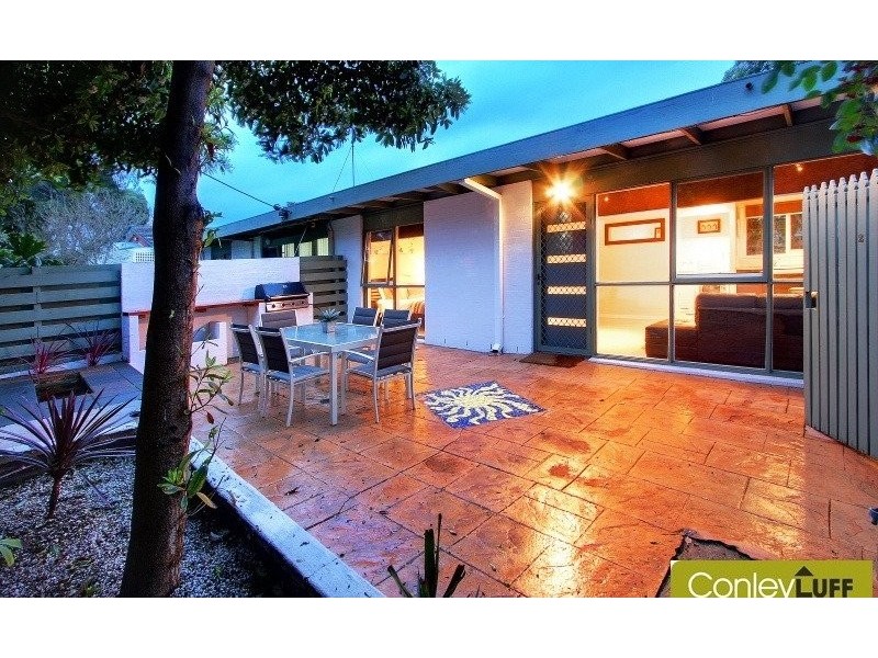 2/14 Fleet Street, Mornington VIC 3931