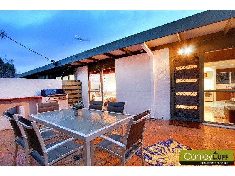 2/14 Fleet Street, Mornington VIC 3931