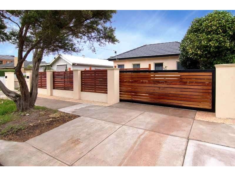 1/10 Kent Street, Mornington VIC 3931