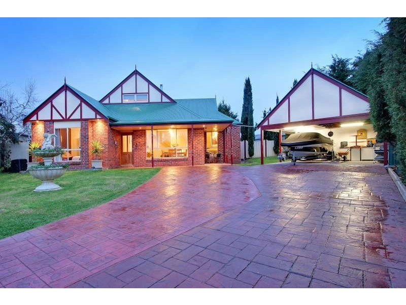 9 Stanton Close, Mount Martha VIC 3934