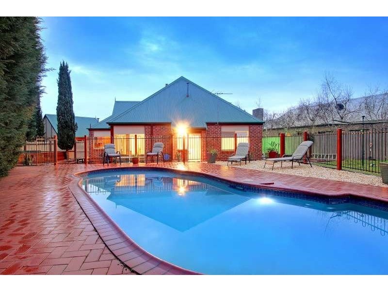 9 Stanton Close, Mount Martha VIC 3934