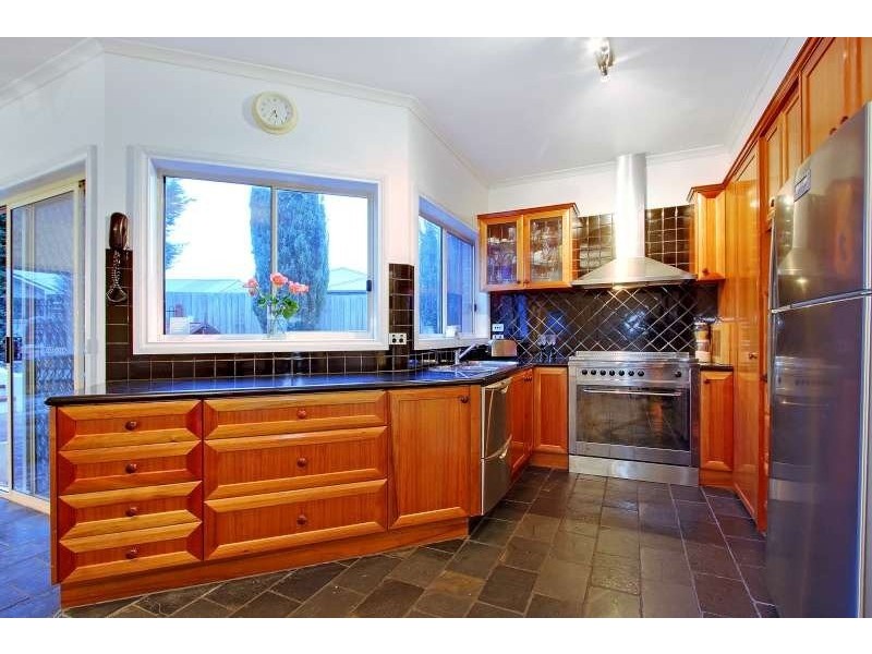 9 Stanton Close, Mount Martha VIC 3934