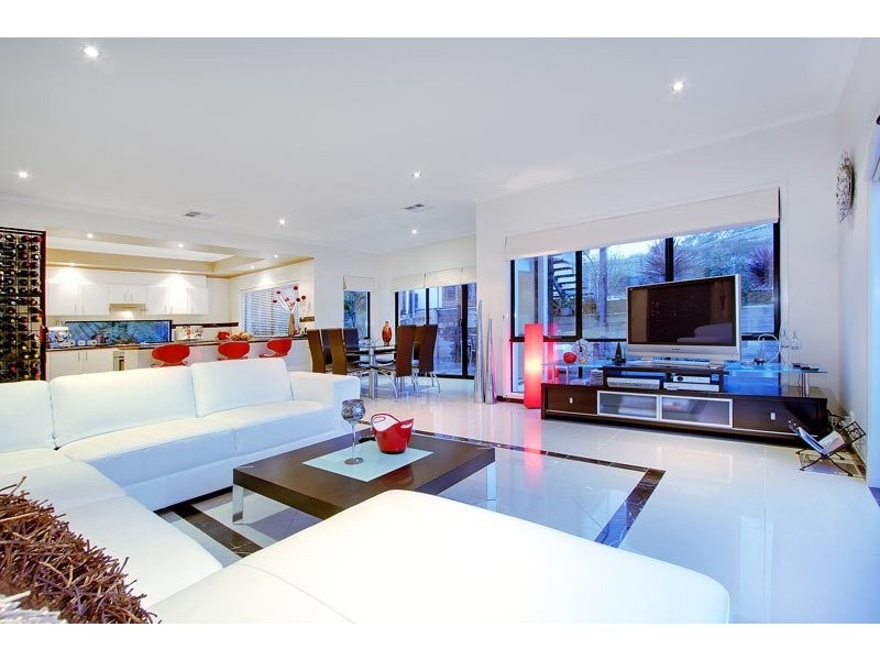 84 Summerfields Drive, Mornington VIC 3931