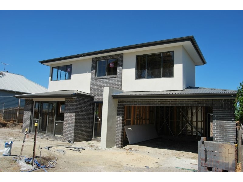 Unit 1, 4 Beatty Parade, Mornington VIC 3931