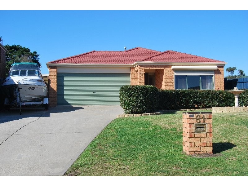 61 St Mitchell Cct, Mornington VIC 3931