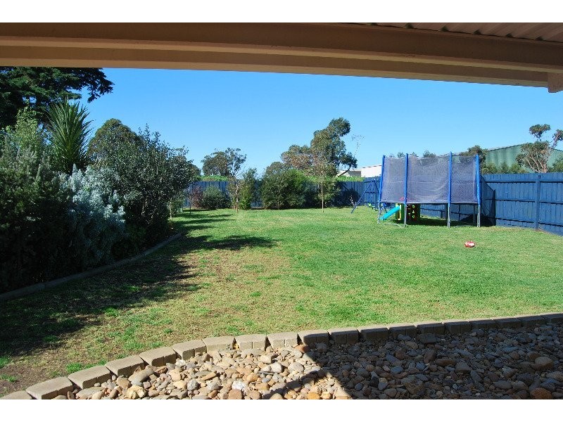 61 St Mitchell Cct, Mornington VIC 3931