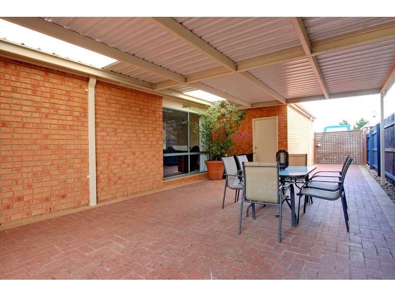 61 St Mitchell Cct, Mornington VIC 3931