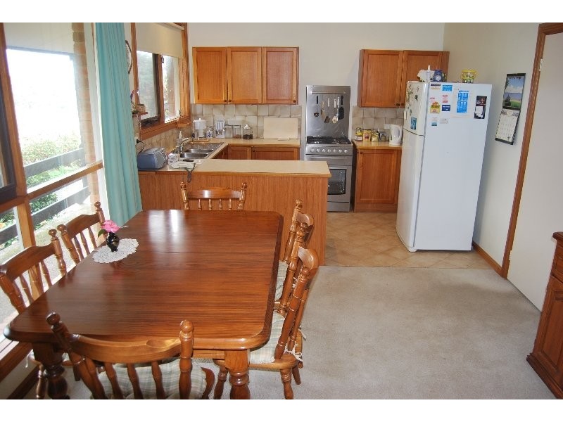 5/33 Balcombe Street ( facing Shandon St), Mornington VIC 3931