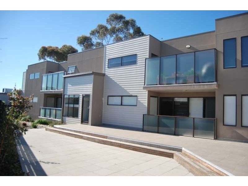 6, 47 Spray Street, Mornington VIC 3931