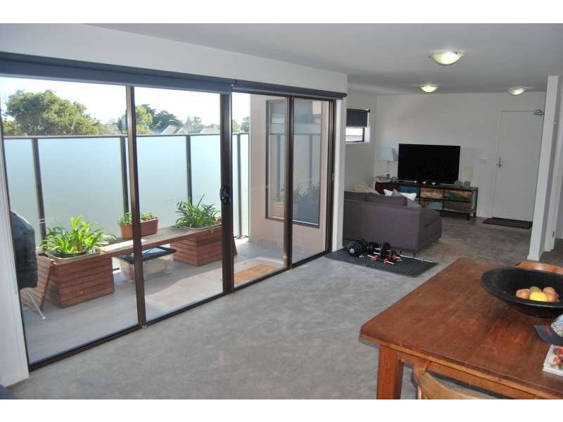 6, 47 Spray Street, Mornington VIC 3931