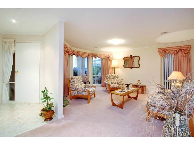 8 Port Phillip  Drive, Mornington VIC 3931