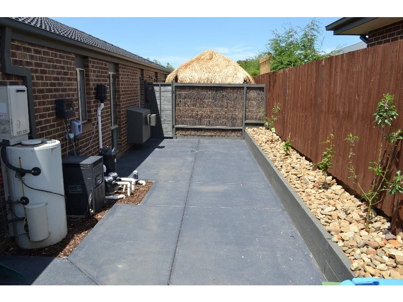 20 Desert Hill Drive, Mount Martha VIC 3934