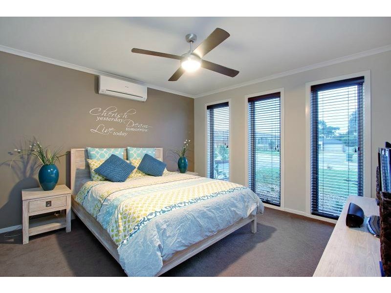 20 Desert Hill Drive, Mount Martha VIC 3934