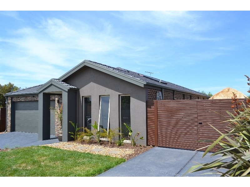 20 Desert Hill Drive, Mount Martha VIC 3934