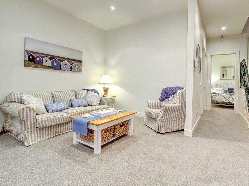 6/33 Seaton Road, Mornington VIC 3931