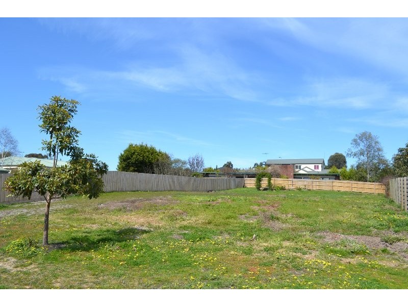 1 Fedra Crt, Mount Martha VIC 3934