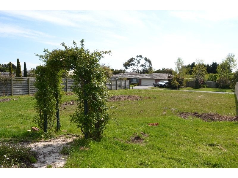 1 Fedra Crt, Mount Martha VIC 3934