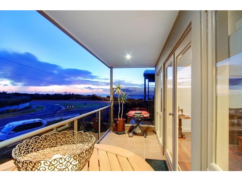 4 Strachans Road, Mornington VIC 3931